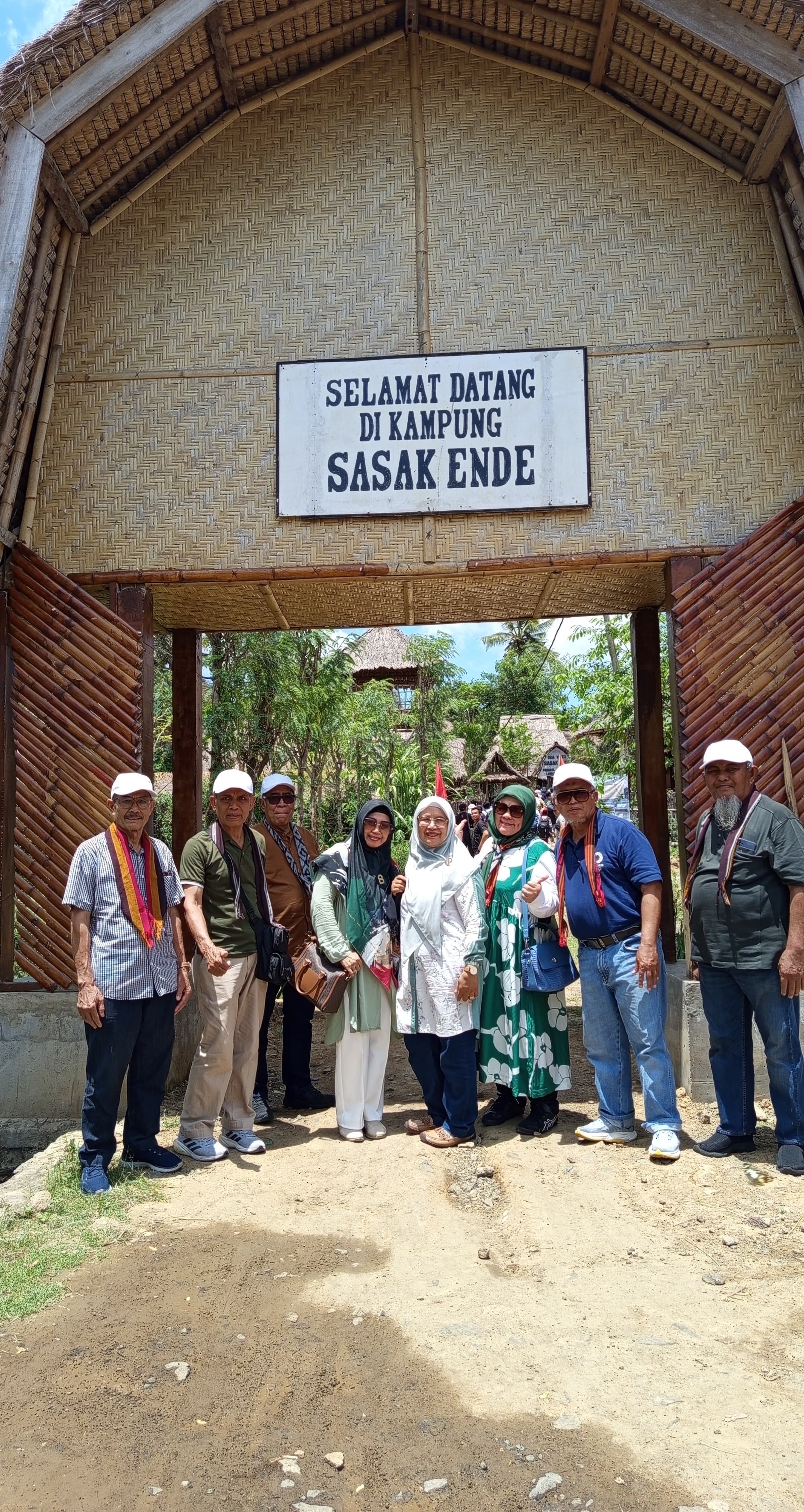 Bapak Amir & Rombongan Dari Aceh